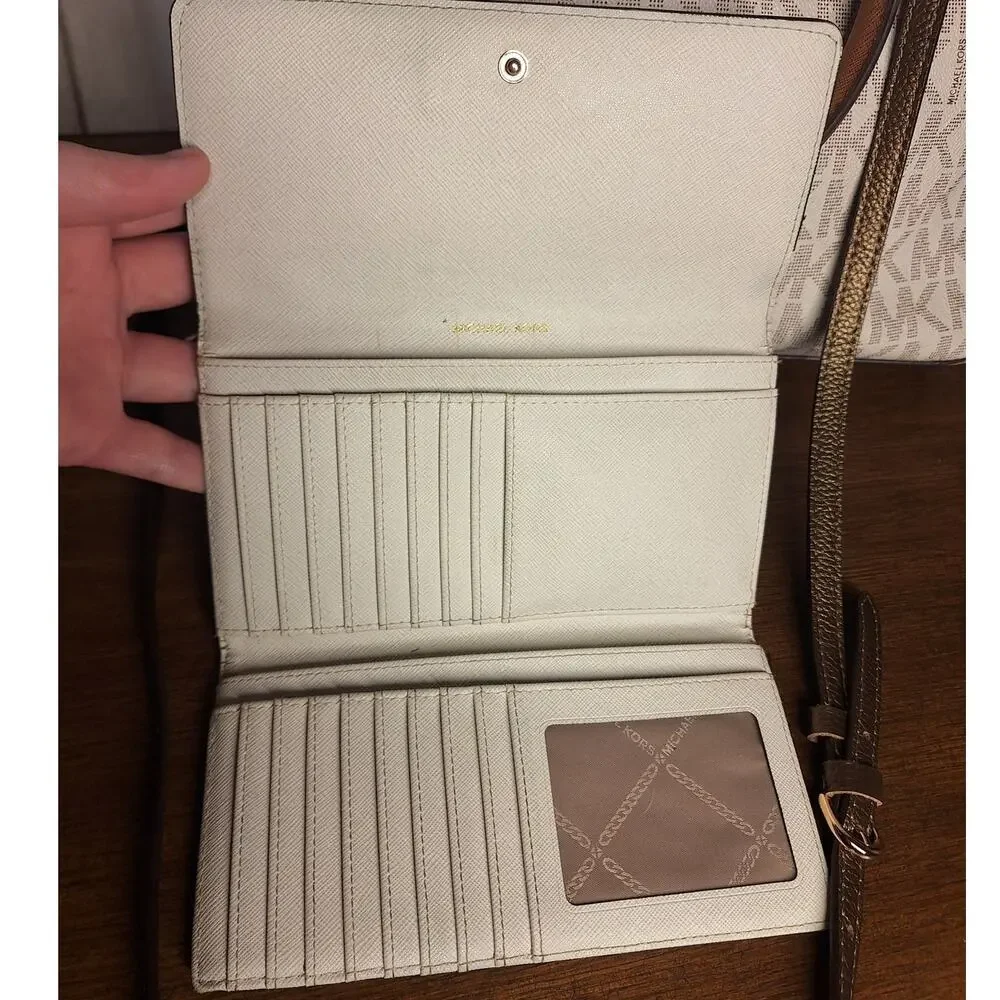 Michael Kors Cindy Large Dome Satchel crossbody bag w matching wallet vanilla